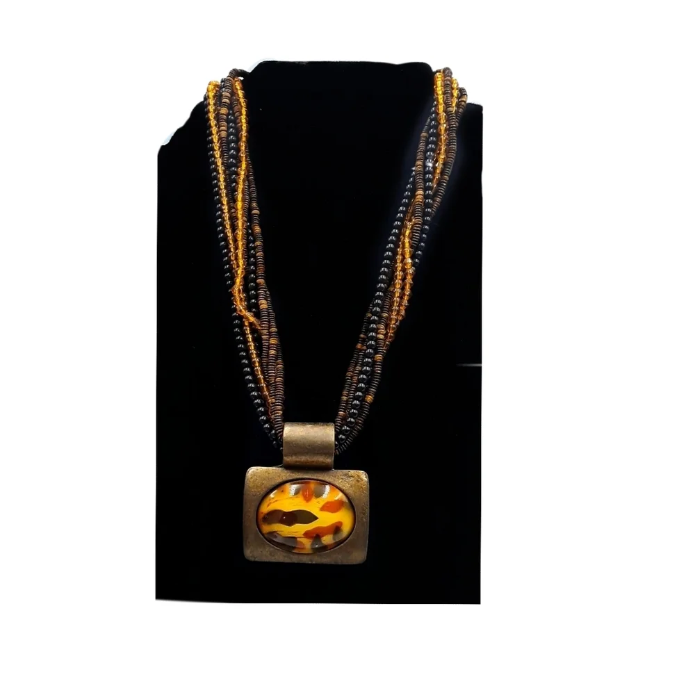 Multicolor Beaded Pendant Necklace Choker